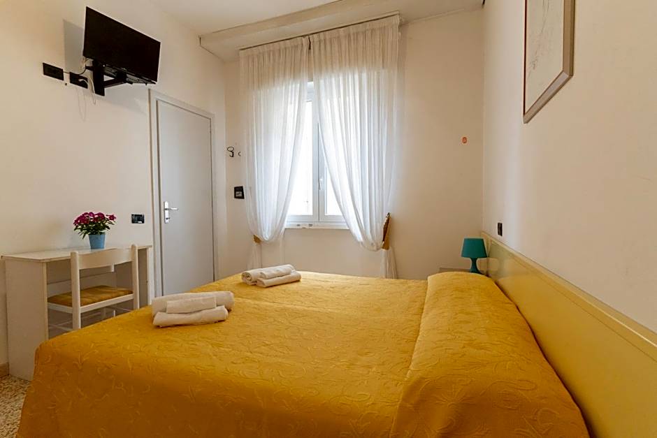 Arix Hotel