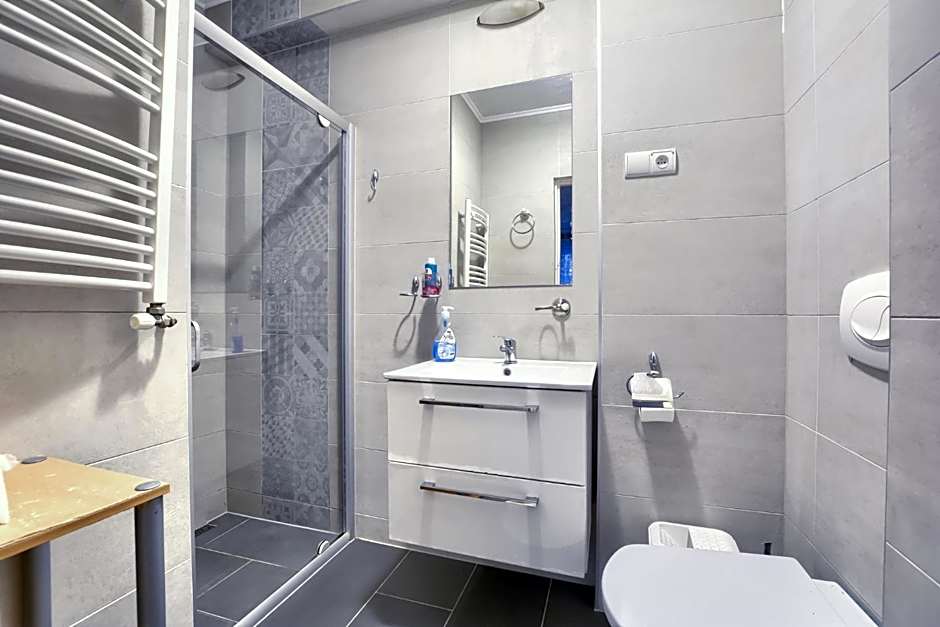 Zajazd Karłów Restauracja & Pokoje Gościnne