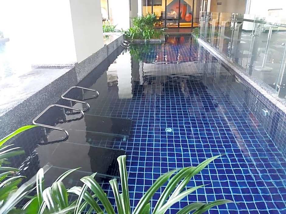 Ezzyhome Medini