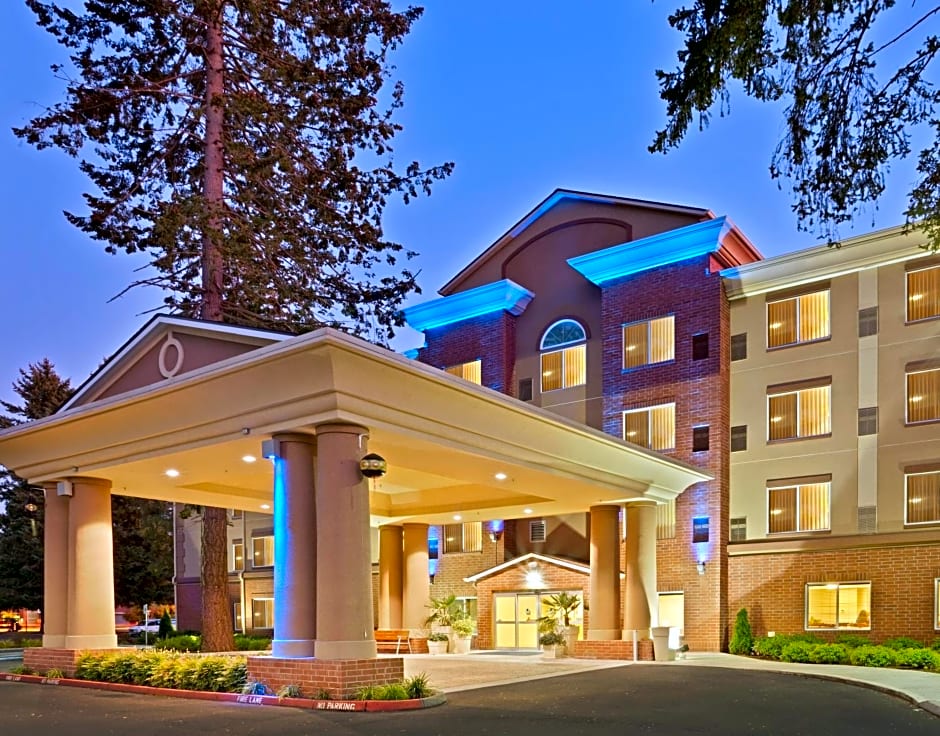 Holiday Inn Express Hotel & Suites Lacey