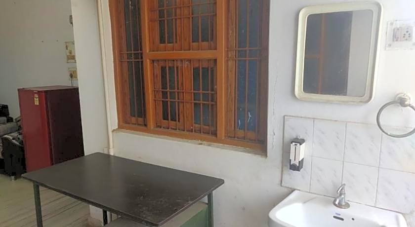 Kesher Paying Guest House