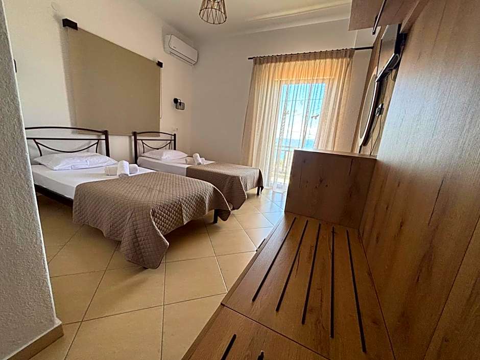 Hotel Avra