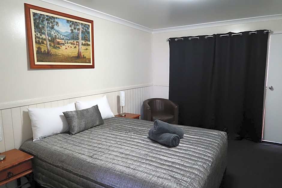 Charleville Waltzing Matilda Motor Inn