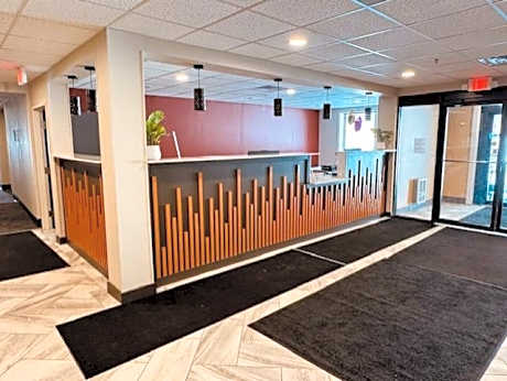 Red Rock Hotel & Suites