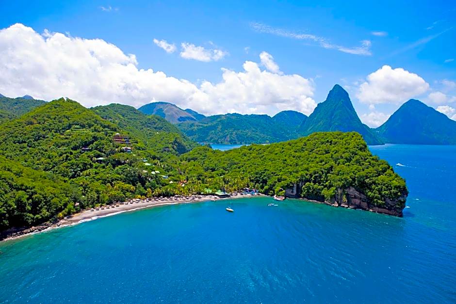 Jade Mountain Resort