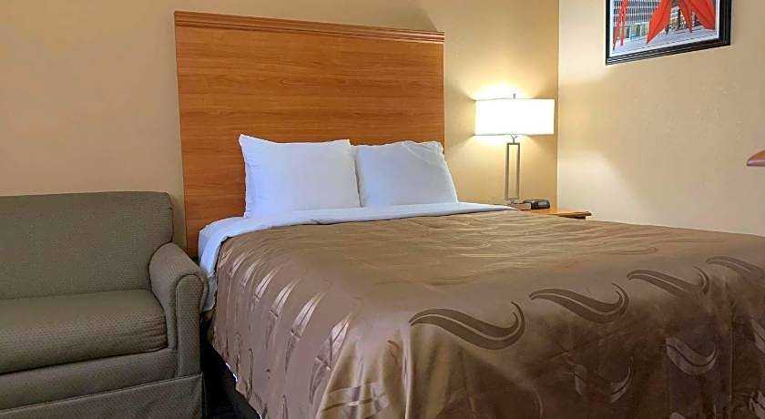 Quality Inn Ottawa near Starved Rock State Park