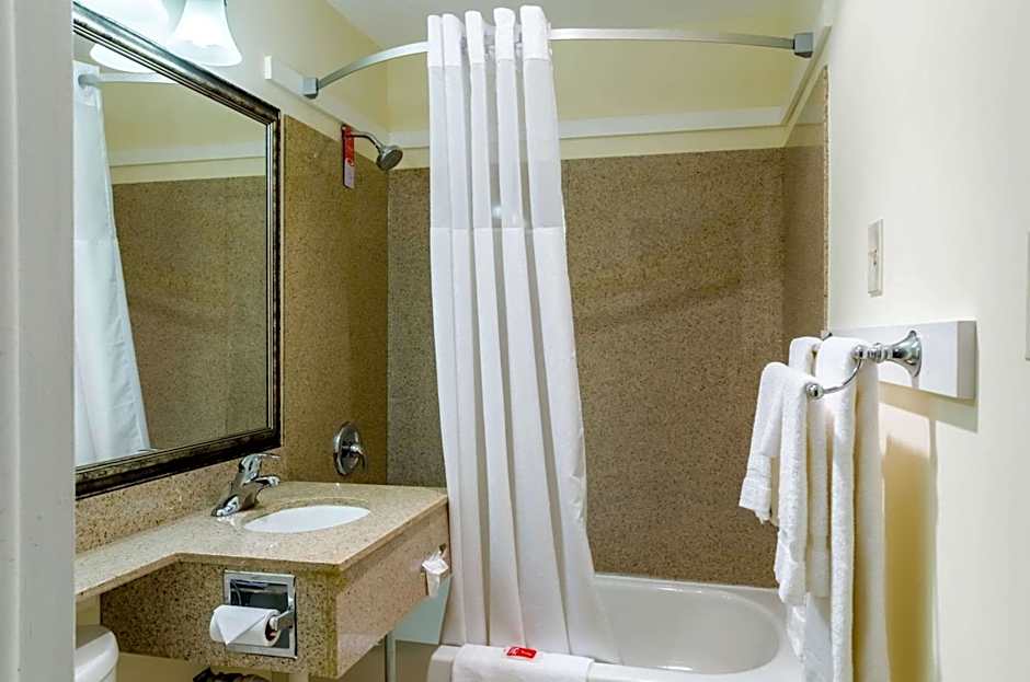 Fairbridge Inn Express Pittsfield