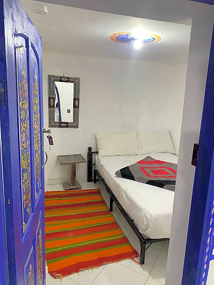 Hostel Essassi 23