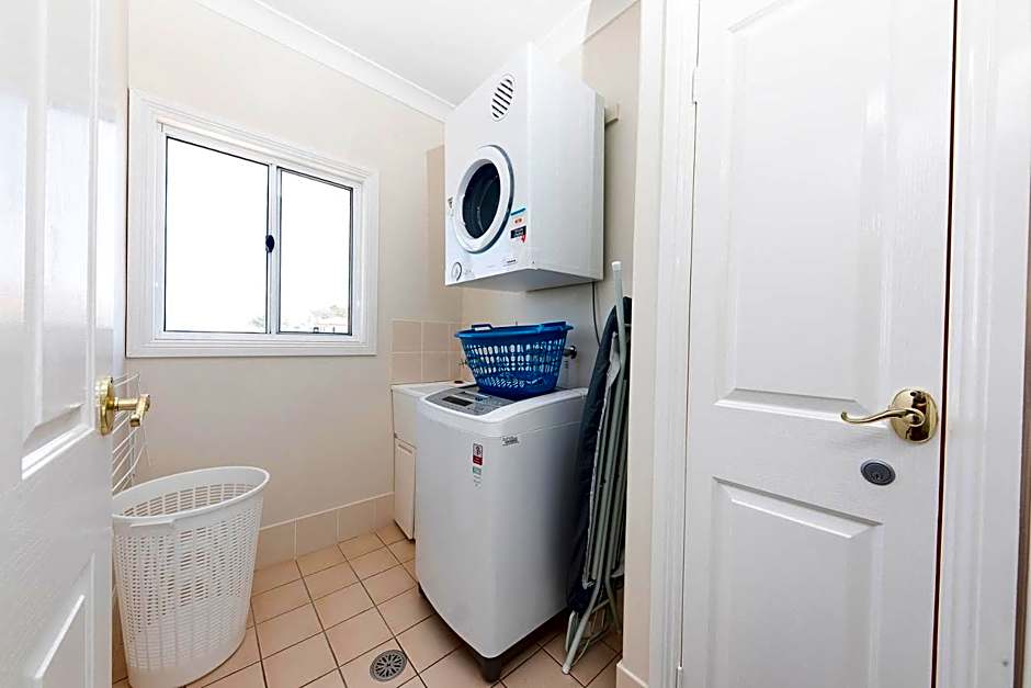 Meridian Beachside Apartments