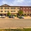 Best Western Plus Shamrock Inn & Suites