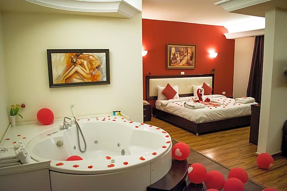 Al Murjan Palace Hotel