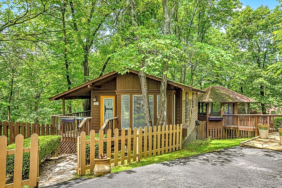 The Woods Cabins