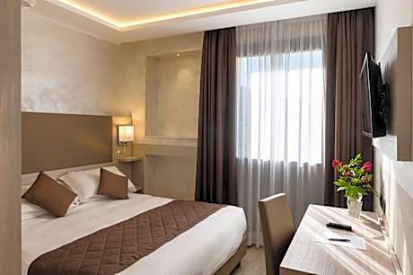 Hotel Plaza