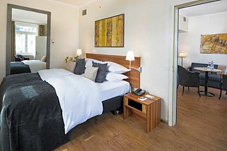 Suite with River View