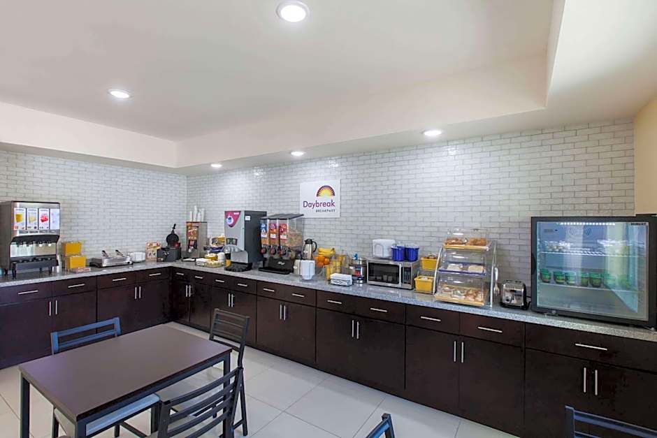 Days Inn by Wyndham Baton Rouge Airport