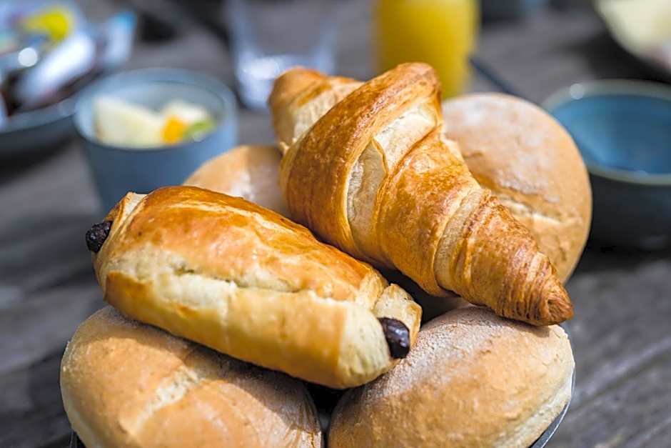 Poutrelle Guestrooms