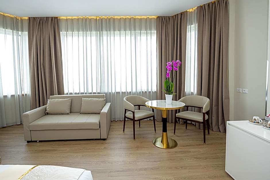 Sky Hotel Tirana