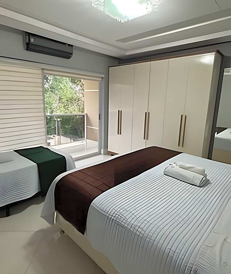 Casa Ampla - Climatizada - Piscina-Aerea gourmet para ate 20 pessoas