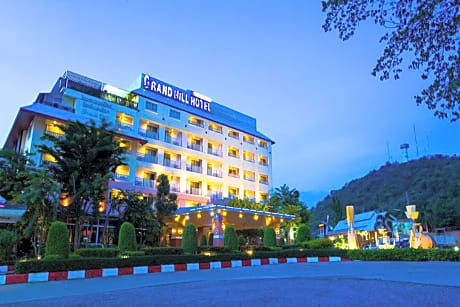 Grand Hill Resort and Spa