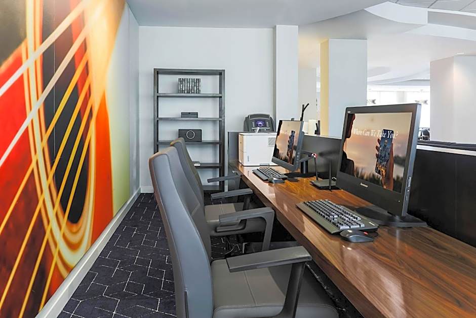 Courtyard by Marriott Austin Airport