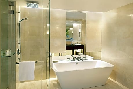 Room, 2 Double Beds, City View