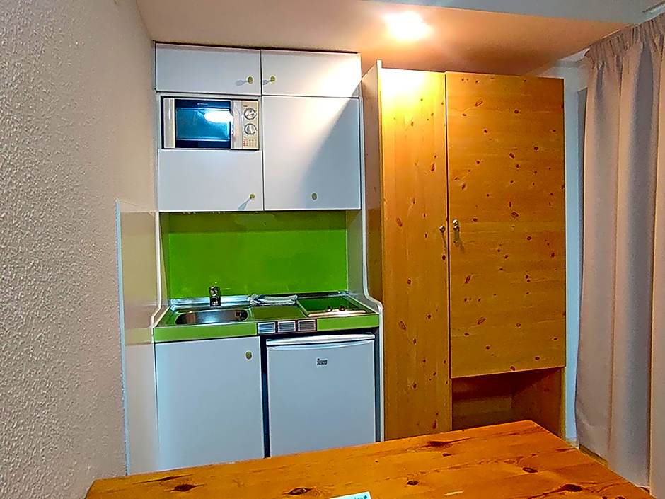 Apartamentos Midi 3000