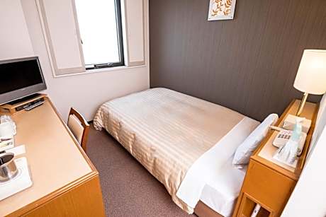 Single Room - Non-Smoking