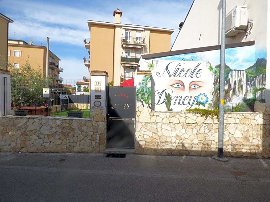 NICOLE DONEY LOCAZIONE TURISTICA