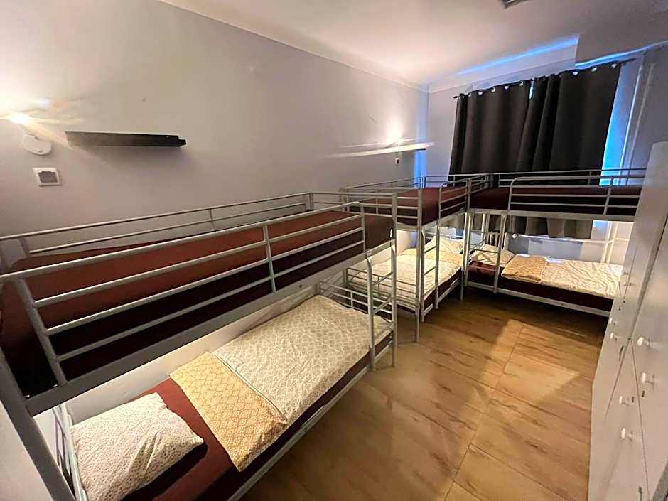 Jasna Hostelik self check-in
