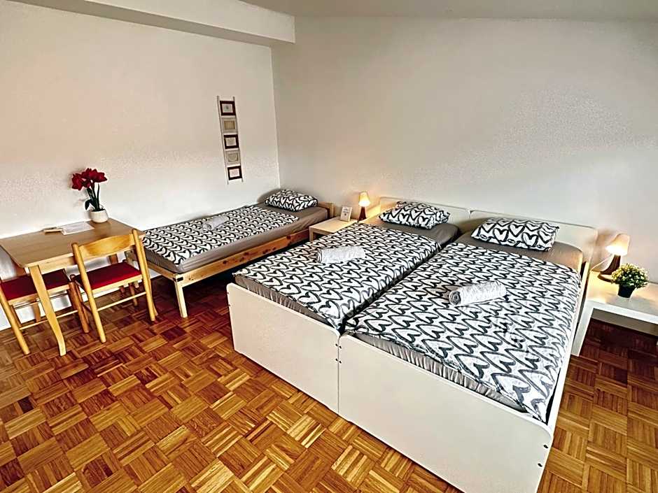 Center Station ROOMS