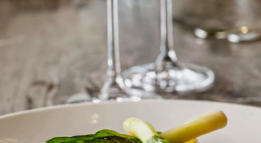 O Monot Luxury Boutique Hotel