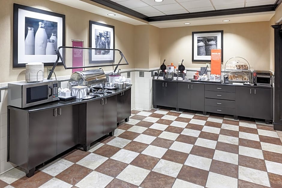Hampton Inn & Suites Gainesville Downtown