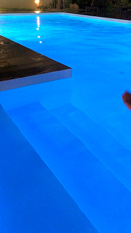 Villa White Luxury Residence