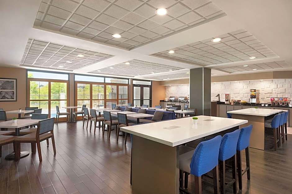 Wingate By Wyndham Montgomery