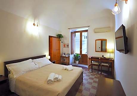 Cataneasy Rooms