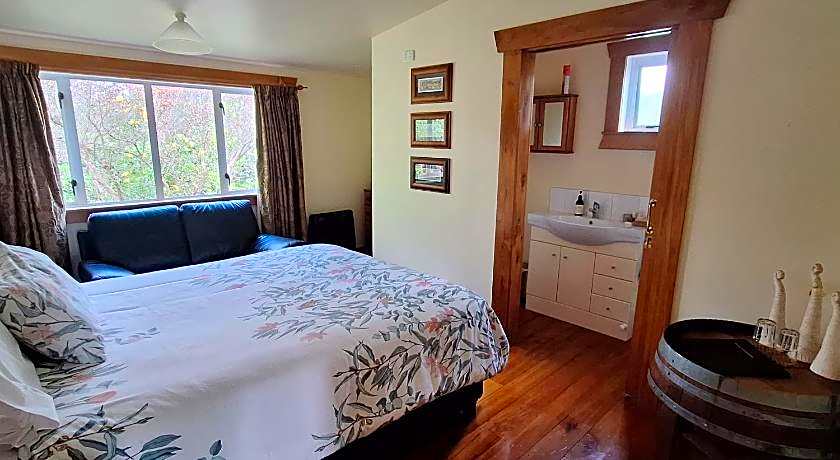 Olde Mill House Bed & Breakfast and Cycle Hire