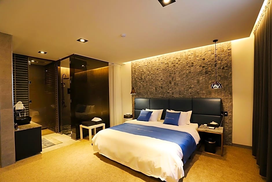 Chuncheon Hotel Bentley