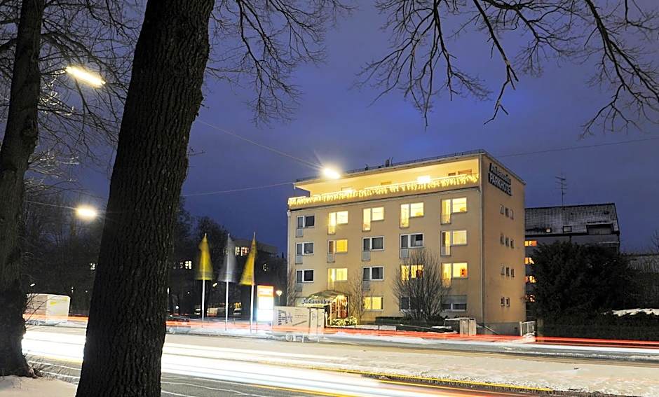 Ambassador Parkhotel