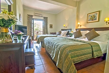 Triple Room with Extra bed - Panoramic Meteora View