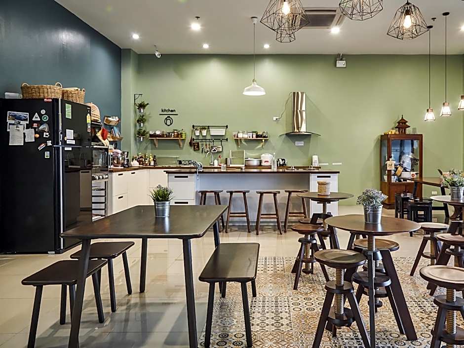 Hom hostel & Cooking club