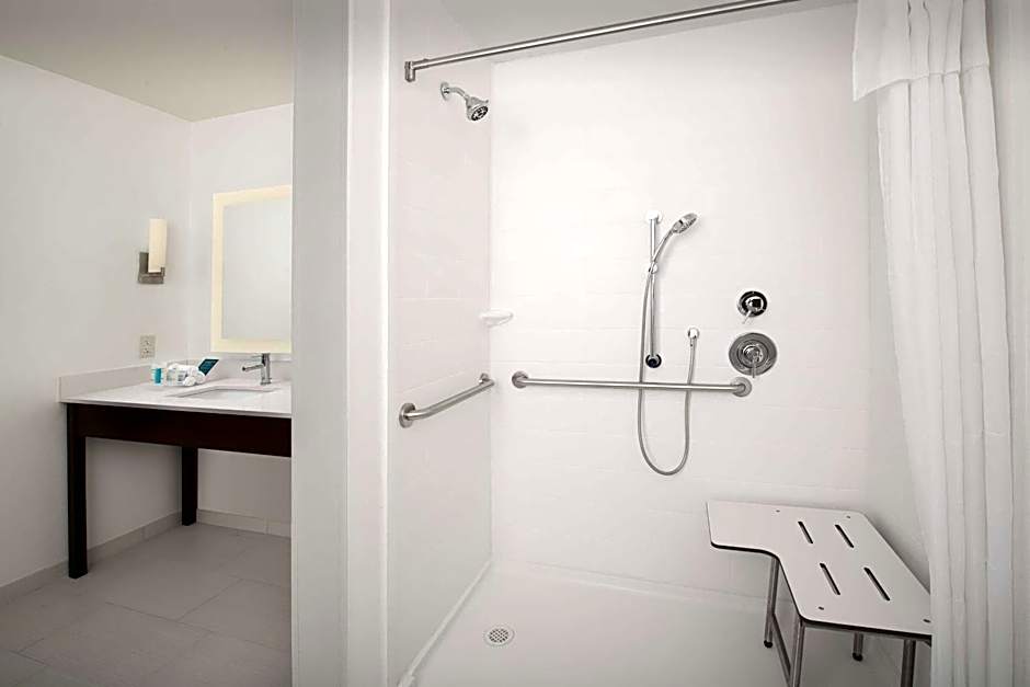 Homewood Suites By Hilton Kansas City Speedway