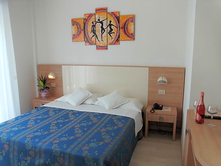 Hotel Sahara