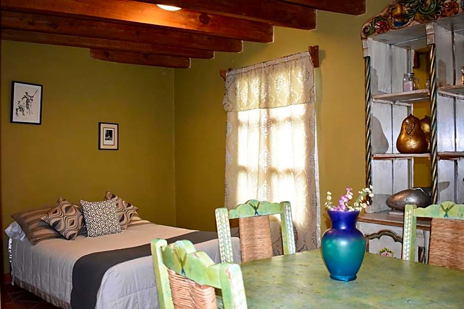 Hotel Ana Catalina and Suites