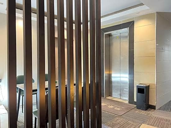 Guangzhou Yi Hotel