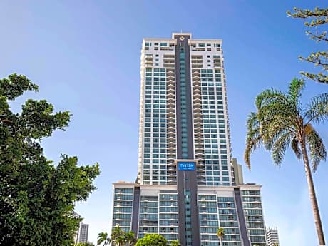 Mantra Crown Towers Surfers Paradise