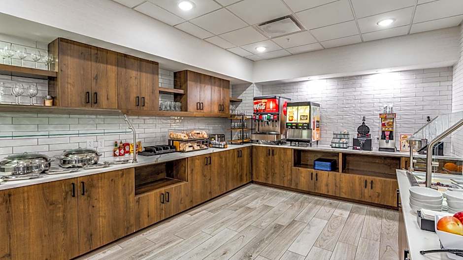 Staybridge Suites Dallas Market Ctr Love Field by IHG