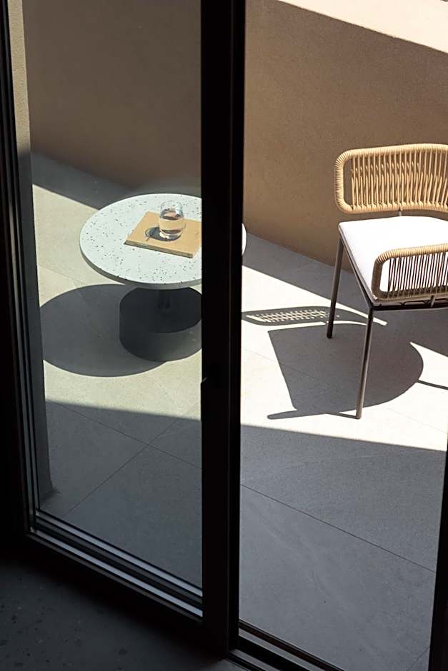 NERĒA Boutique Hotel