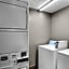 HomeTowne Studios by Red Roof Richmond - Airport Sandston