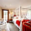 Holly Lodge