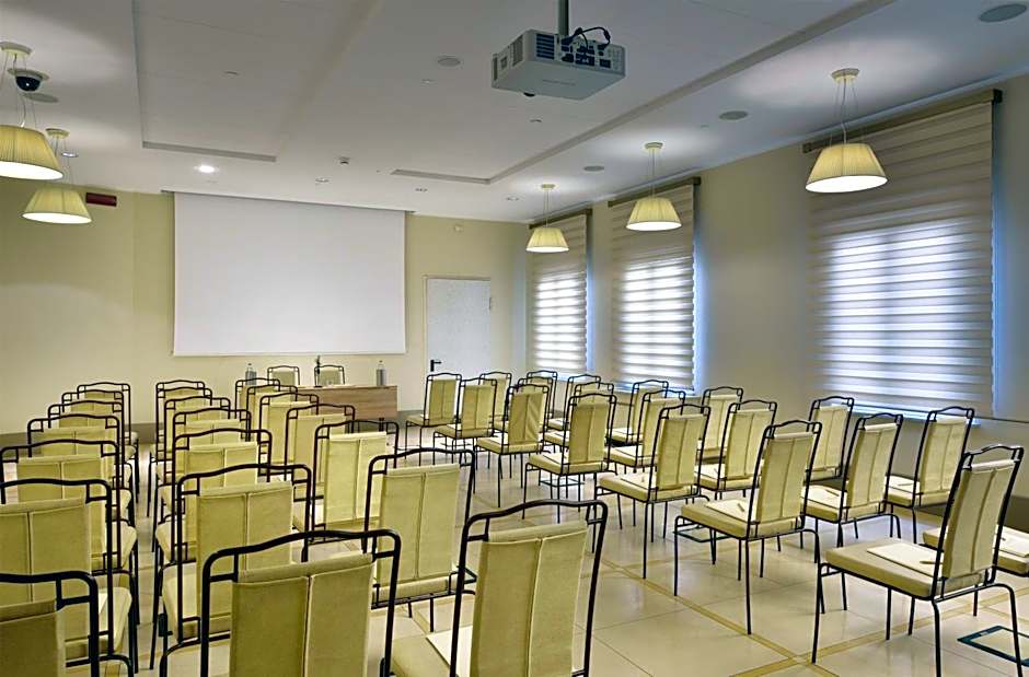 Grand Hotel Savoia Genova, Curio Collection by Hilton
